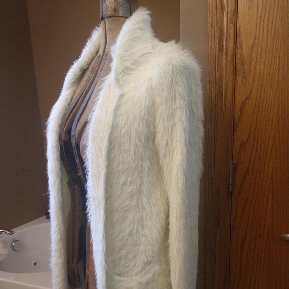 Coat - Picture 1 of 5